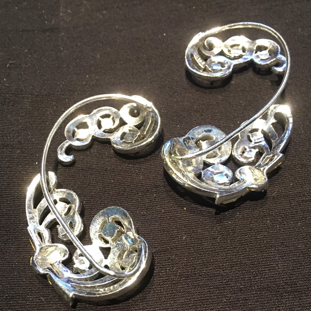 Vintage 50’s Ear Wrap Earrings - Picture 3 of 3